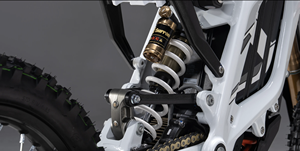 Motocicleta Deportiva Todoterreno Surron Light Bee 2 con 410 Nm de Torque Instantáneo, Batería de 78.5V, Resistente al Agua - Product Image 6