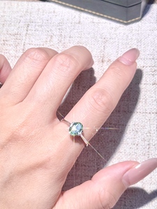 ชุดเครื่องประดับ UM Jewelry เงินแท้ 925 ชุบทอง 18K รุ่น Mint Haiya (จี้/แหวน) ประดับพลอยมิ้นท์สีเขียวสังเคราะห์ สำหรับทั้งชายและหญิง - Product Image 5