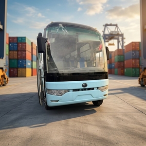 Autocar diesel manuel d'<span class=keywords><strong>occasion</strong></span> avec plus de 50 sièges - Solution polyvalente et fiable pour les trajets interurbains et les excursions panoramiques - Product Image 1