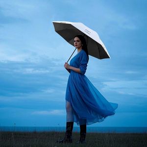 Parapluie inversé promotionnel, cadeau économique, pliable en 3 sections, portable, protection contre la pluie, impression de logo d'entreprise - Product Image 4
