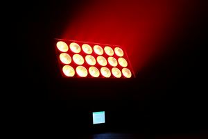 Projecteur mural extérieur <span class=keywords><strong>SGM</strong></span> P10 18x15W RGBW 4 en 1 LED City Color Light RDM 2.4G sans fil <span class=keywords><strong>SGM</strong></span> <span class=keywords><strong>P5</strong></span> IP65 - Product Image 5