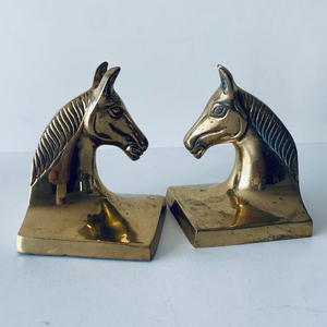 Sujetalibros de caballo de metal de aluminio fundido Metal en escultura de mesa de diseño atractivo acabado antiguo - Product Image 4