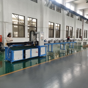 <span class=keywords><strong>Machine</strong></span> de <span class=keywords><strong>découpe</strong></span> <span class=keywords><strong>laser</strong></span> CNC automatique pour tubes et tuyaux en aluminium et en acier inoxydable, utilisation industrielle, chargement et alimentation automatiques pratiques - Product Image 3