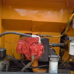 Excavadora de cadenas usada Hyundai220lc-9s de alta calidad, 22 toneladas, modelo 2023, cucharón de 1m, motor, caja de cambios, PLC, buen precio en oferta - Product Image 6