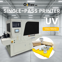 Imprimante UV à passage unique entièrement automatique Giftec avec CMYKW pour la fabrication de porte-clés, souvenirs, cadres de plaques d'immatriculation