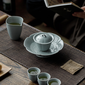 Guanlan Sky Blue Ru Kiln <b>Tea</b> <b>Tray</b> Irregular Shape Porcelain Dry Brewing Plate With Lid For Kung Fu <b>Tea</b> Set - Product Image 4