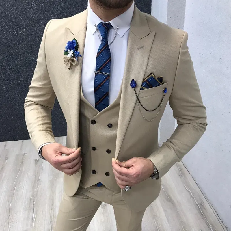 Slim fit Khaki Men Suits 3 piece for Wedding Man Fashion Clothes Peaked Lapel Groom Tuxedos Male Set Jacket with Pant