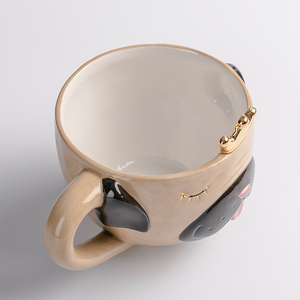 Tasse à café thé du chien peint à la main en 3D, tasse en céramique, mignon animal de compagnie parfait amoureux, chien de bouledogue anglais, avec couronne dorée - Product Image 2