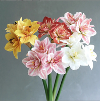 Vente en gros d'usine de diverses fleurs artificielles au toucher réel, idéales pour les décorations de mariage