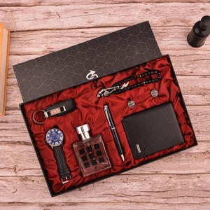 Ensemble cadeau pour hommes magnifiquement emballé montre pratique portefeuille pour hommes boîte-cadeau <span class=keywords><strong>costume</strong></span> soutien personnalisation - Product Image 2