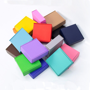 Boîtes en papier multicolores en gros à faible MOQ pour emballage de parfums, cosmétiques pour ongles, petites boîtes cadeaux, boîtes d'expédition avec logo personnalisé - Product Image 3