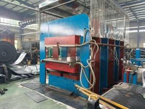 Presse de vulcanisation de plaques en caoutchouc à vendre, structure à cadre, grande taille, pour <span class=keywords><strong>tapis</strong></span> industriels - Product Image 4