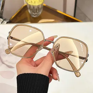 Óculos de sol polarizados para mulheres, óculos clássicos clássicos com proteção UV para dirigir, novidade da moda, novidade em 2024