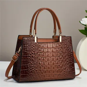 2024 new style bulk buy logo fashion female famous brand red tote big quilted handbags