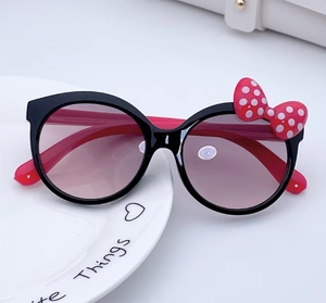 แว่นกันแดดแฟชั่นเกาหลีรุ่นใหม่ ป้องกันรังสียูวี 400 สีลูกกวาด สำหรับเด็กชายและเด็กหญิง - Product Image 1