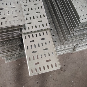 Goulotte industrielle perforée en <span class=keywords><strong>acier</strong></span> passif pour la gestion des câbles de communication - Product Image 3