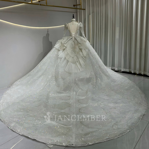 JFH06 Precioso Vestido de Novia con Cuello Alto, Adornado con Cuentas de Cristal, Cola de Capilla, Espalda con Cordones y Decoraciones Florales - Product Image 2