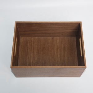 Antiker hölzerner Aufbewahrungskisten-Rechteck-Desktop-Organizer im japanischen Stil für Stoffbuch-Kleinigkeiten mit geschnitztem Griff - Product Image 3
