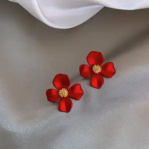 Unique Red Flower Stud Earring Flower Earring with Flower for Women Girls Mom Lover and Friends Statement Jewelry Gifts