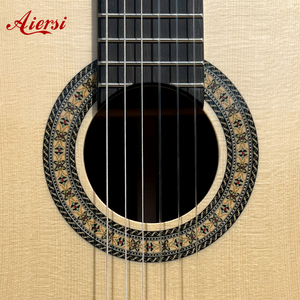 <span class=keywords><strong>Guitarra</strong></span> Clásica <span class=keywords><strong>de</strong></span> Cuerdas <span class=keywords><strong>de</strong></span> Nylon Aiersi, Cuerpo con Incrustaciones <span class=keywords><strong>de</strong></span> Arce Rizado, Gran Sonido, Hecha a Mano con Habilidad Española, Modelo Chamber Concert - Product Image 4