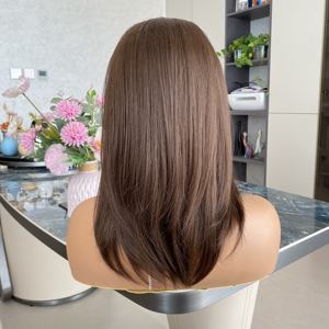 Peluca Corta Marrón Transparente con Frente de Encaje para Mujer, con Capas Naturales, Resistente al Calor, Encaje HD 13x4, Fibra Sintética, para Uso Diario, Fiestas y Cosplay - Product Image 6