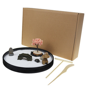 Mini Jardin Zen de Bureau pour Soulager le Stress, Plateau de Méditation Japonais en Pierre et Sable avec Pont et Arbre, Ensemble Cadeau de Bureau en Gros - Product Image 3