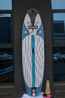 Planche de SUP gonflable Fly Eagle 11' unisexe en PVC, portable et légère (12,5 kg), pour le paddle surf et le paddleboarding en mer, avec accessoires inclus.