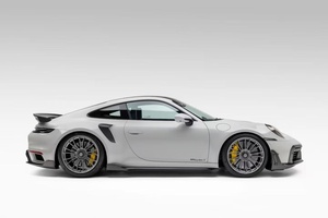 ชุดแต่งคาร์บอนไฟเบอร์แห้งสำหรับ Porsche 992 Turbo S ประกอบด้วยลิ้นกันชนหน้า, ดิฟฟิวเซอร์, สปอยเลอร์, สเกิร์ตข้าง และกันชนสำหรับ 992 Turbo S - Product Image 3
