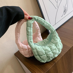 2025 nouveau Mini dames bouffant maquillage sacs à main à la mode plissé sous les bras dames petit fourre-tout sac à main - Product Image 2