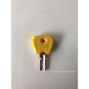 Clé de contact pour chariot élévateur Clark 2368655 en PP jaune, matériel de déverrouillage - Product Image 1