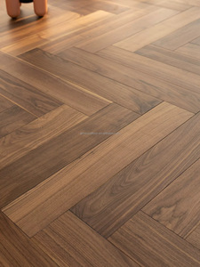 Fabrication en Chine Parquet intérieur imperméable en bois massif de noyer américain Parqueterie à chevrons Parquet Versaille d'ingénierie - Product Image 2