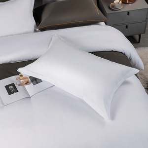 Ensemble de literie en satin rayé blanc de luxe pour hôtel 5 étoiles, doux et confortable, housse de couette 100% coton pour usage domestique - Product Image 5