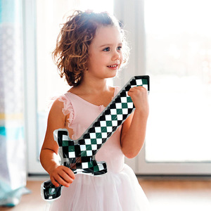 Jouet gonflable transfrontalier, modèle d'arme en plastique, PVC, mosaïque, pixel, treillis, <span class=keywords><strong>épée</strong></span>, hache, enfants de 4 à 6 ans - Product Image 4