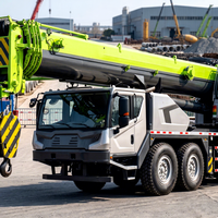 Grue sur camion ZTC800A5 80t avec flèche principale de 50m et contrepoids de 25t pour projets de levage lourd