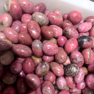 Pietra burattata della rodonite dei mestieri popolari intagliati a mano naturali all'ingrosso per la decorazione - Product Image 6