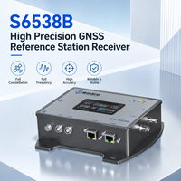 Récepteur GNSS multibandes IP68 avec précision horizontale de 1,5 m pour la surveillance des déformations des barrages, des glissements de terre, des mines et des ponts via 4G/WiFi