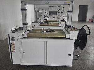 Hoàn toàn tự động polychem In-Line Arch strappers máy cho thực phẩm đồ uống dệt may hàng hóa hóa chất đóng gói cho may mặc PLC - Product Image 2