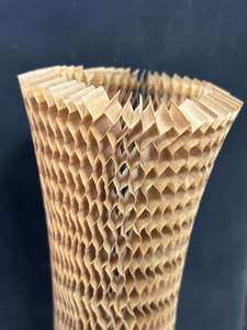 2024 NOUVEAU papier en nid d'abeille est fait de noyau de papier flexible et de papier de visage, qui a <span class=keywords><strong>une</strong></span> bonne ténacité et résilience - Product Image 5