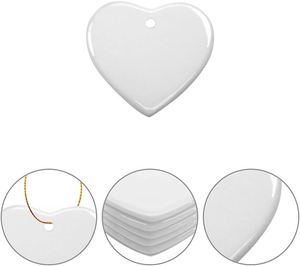 Adornos Navideños Personalizados Hechos a Mano de Porcelana en Forma de Corazón para el Día de San Valentín, Piezas Blancas de Cerámica para Sublimación - Product Image 3