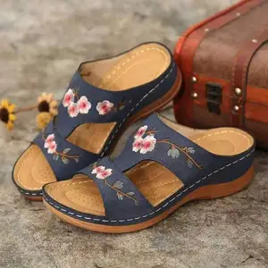 Sandales d'été à talons hauts en cuir PU pour femme, chaussures confortables et de luxe, découpe de fleurs brodée, pantoufles, 2020