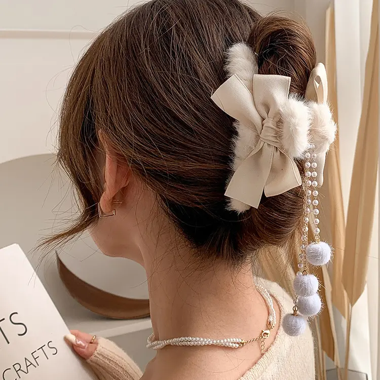 Pinza de felpa con lazo de invierno para niña, accesorios para el cabello, pinza grande para la cabeza y la espalda, pinza para el pelo con borlas y perlas