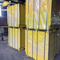 Gabarit DOKA en contreplaqué de coffrage de couleur jaune à 3 plis pour la construction de coffrages