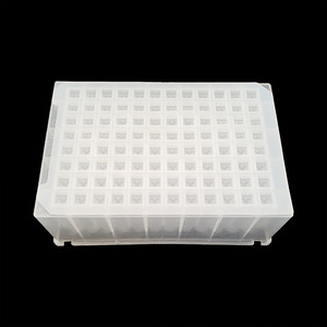 จานไมโครเพลทซิลิโคน 96 หลุม ยี่ห้อ Yongyue Medical ขนาด 2.2 มล. ก้นทรงกรวย หลุมสี่เหลี่ยม สำหรับใช้ในห้องปฏิบัติการ - Product Image 1