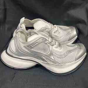 รองเท้ากีฬาลำลองคุณภาพสูงขายดีที่สุดปี 2026 - รองเท้าเดินสไตล์แฟชั่นสำหรับผู้ชายและผู้หญิง ดีไซน์เนอร์แบรนด์ดัง พื้นหนานุ่มสบาย ทำจากหนัง - Product Image 1