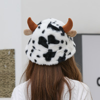 Chapeau Bob Kawaii en Peluche Douce à Pois de Vache avec Cornes de Bœuf, Chaud et Coupe-Vent, pour Femme, Idéal pour l'Hiver et les Fêtes