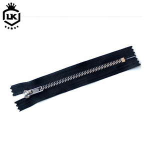 Lanke may mặc Zip trượt không khóa sơn bán buôn sáng bóng nickle thường xuyên dây kéo <span class=keywords><strong>puller</strong></span> #5 Brass đóng End kim loại dây kéo - Product Image 1