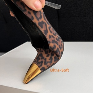 Custom Designer-Inspired Sexy Pointed Toe Stiletto Heels Women 2025 New Scm Patent Leather High Quality Luxury <b>Pumps</b> Wholesale - Product Image 5