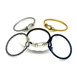 Simple Hiphop Gold Plated Twisted Cable Bracelet Chain Accessories Stainless Steel Horseshoe Buckle Bracelet Bangle for Women