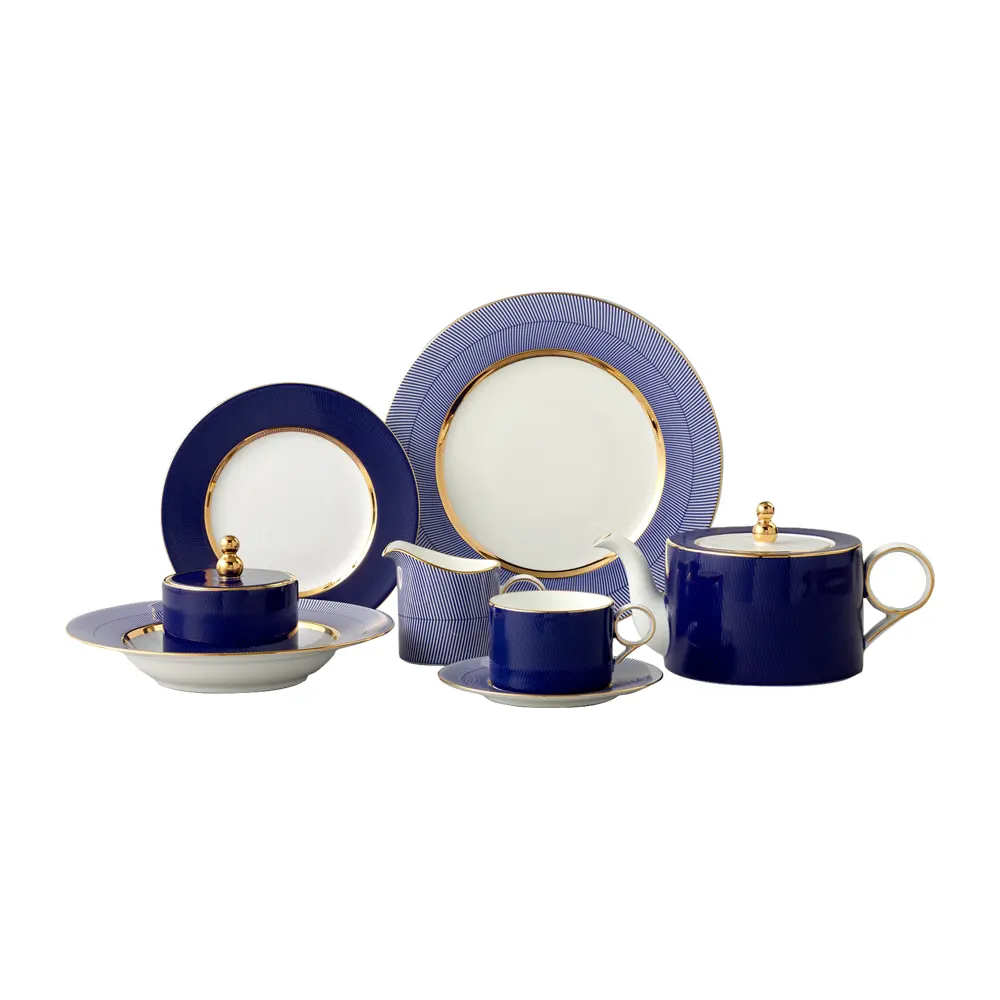 Auratic Classic Luxury Western Blue And White Bulk Porcelain Plate Fine Ceramic Dinnerware Sets