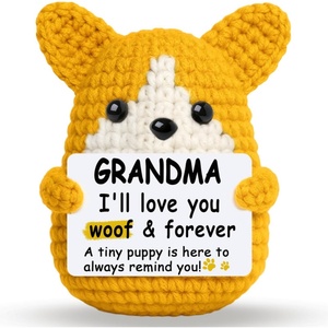 Peluche Corgi miniature faite à la main en crochet - Parfaite comme cadeau d'inspiration ou de soutien émotionnel - Product Image 6